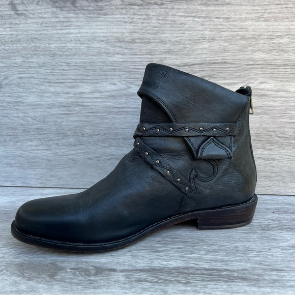 ✌🏻Free People Alamosa Black Leather Ankle Booties - Picture 13 of 13